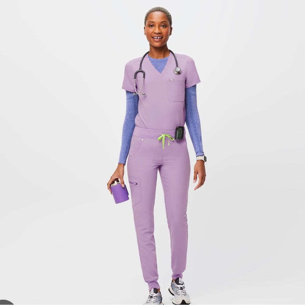 Lavender figs scrub set medium